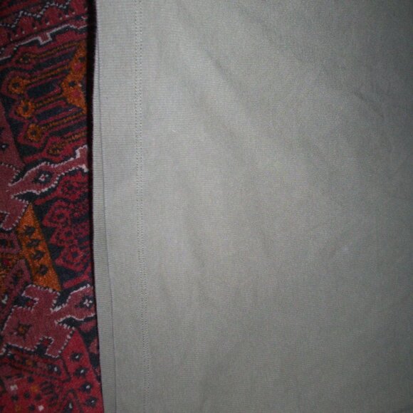 Eddie Bauer Classic Ribbed Knit Women’s Tank Top Size M Olive Green Scoop Neck - Picture 2 of 11